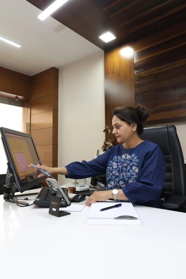 Professional Kundli compatibility consultation